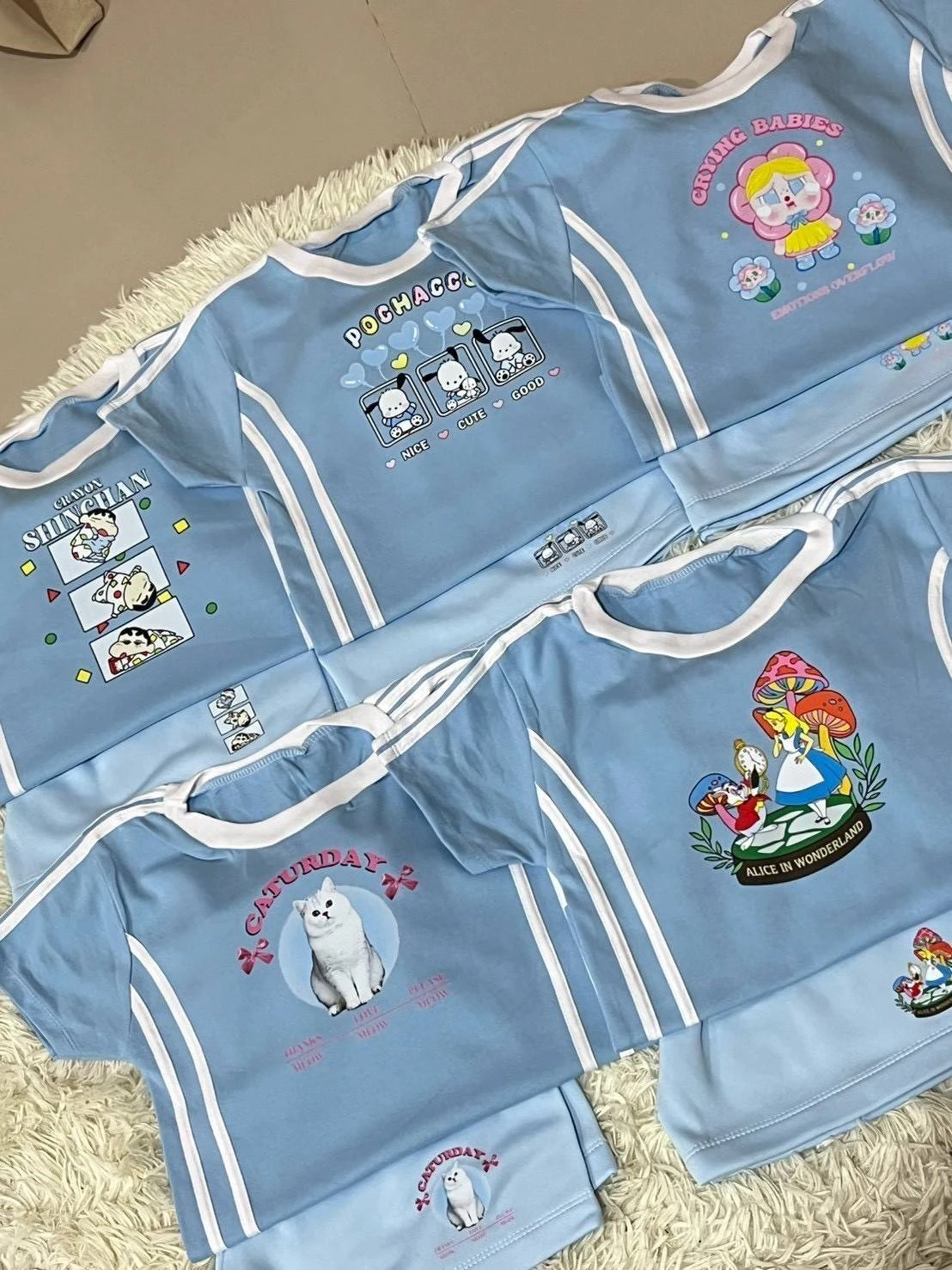 เสื้อครอป แถบขาว +กางเกง