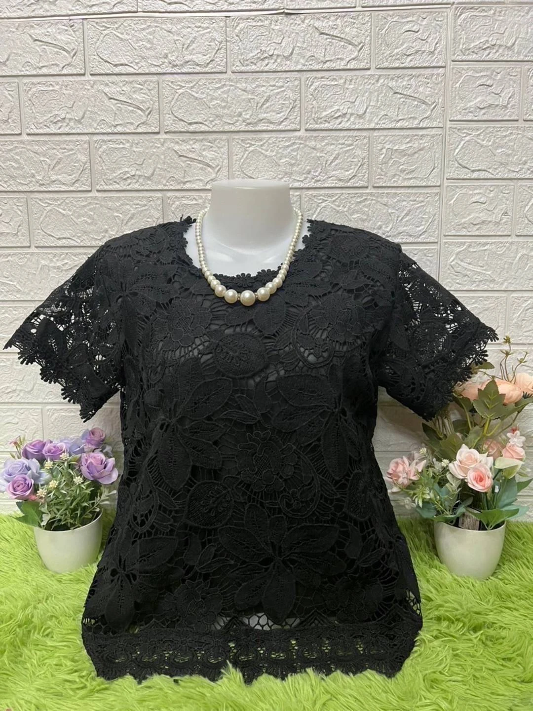เสื้อลูกไม้แขนสั้นสีดำ ลายที่ 9 รอบอก 36-40 ฟรีไซต์