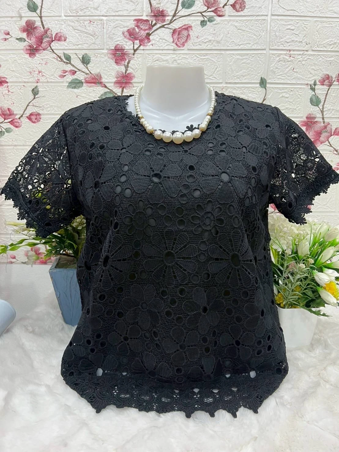 เสื้อลูกไม้แขนสั้นสีดำ ลายที่ 4 รอบอก 36-40 ฟรีไซต์