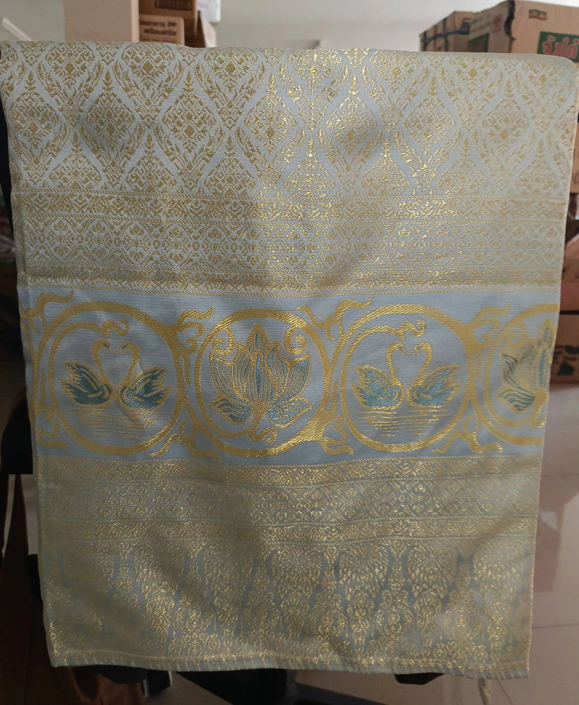 ผ้าถุงสำเร็จรูปสีฟ้า รูปนก