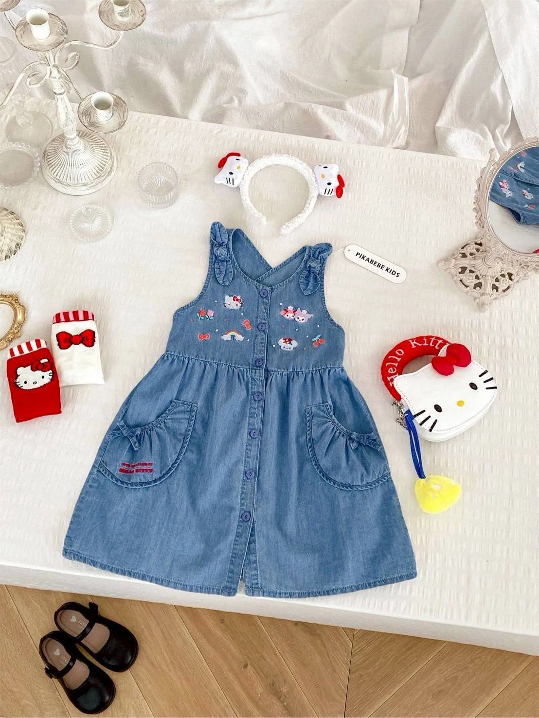 ชุดเดรสลูกสาวลายคิตตี้