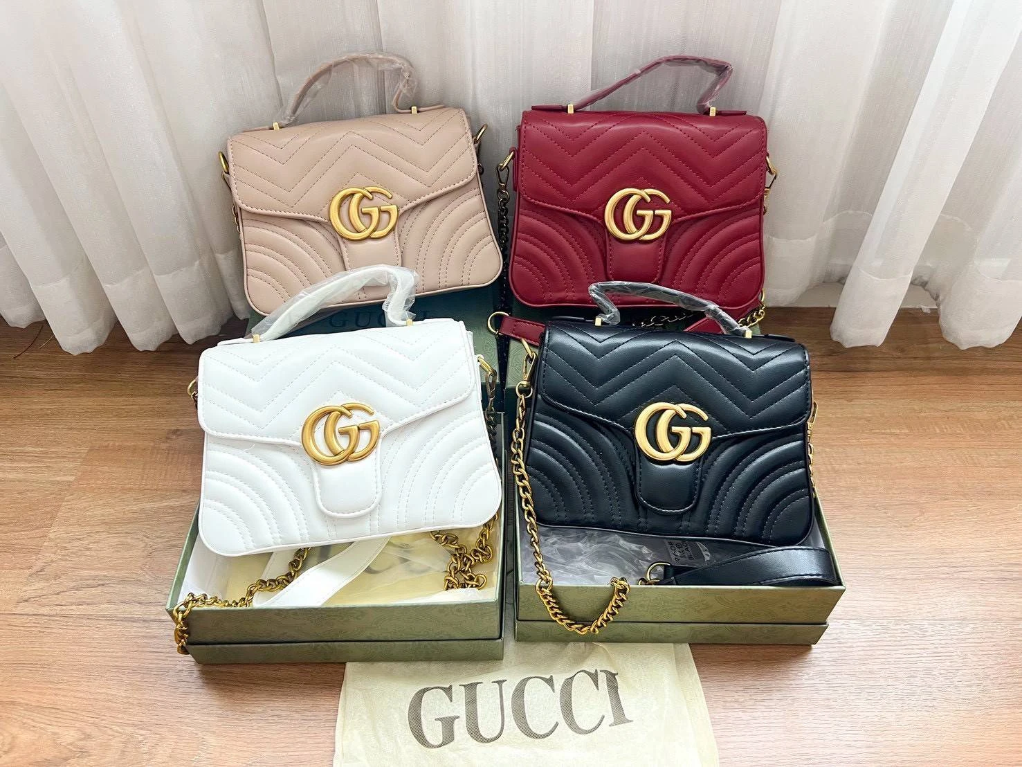 กระเป๋าถือGucci ขนาด 8.5 นิ้ว