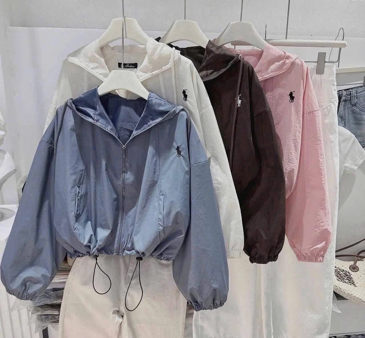 เสื้อคลุมมีฮู้ด ปักโลโก้