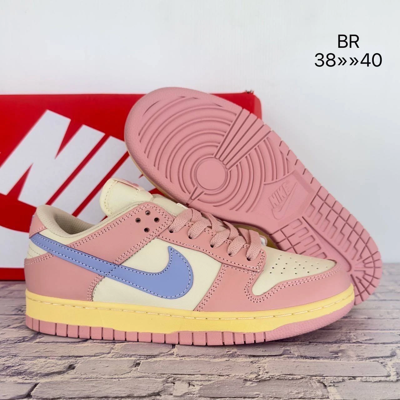 รองเท้าผ้าใบ Nike ชมพู ไซต์ 38-40
