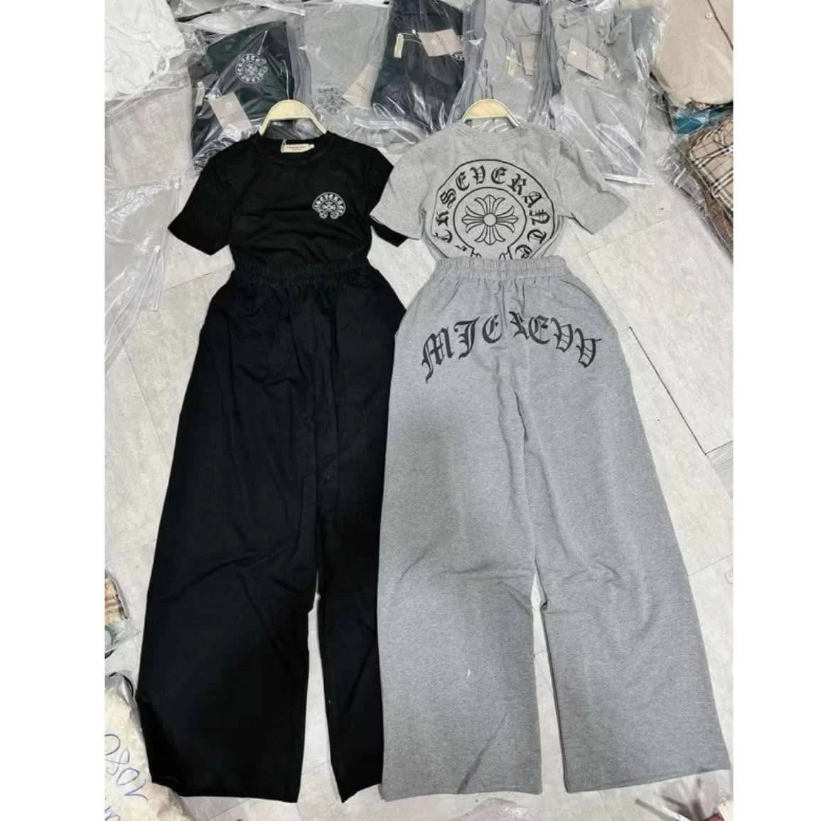 ชุดเซต เสื้อ+กางเกงขายาว  มี 2 สี เทา ดำ