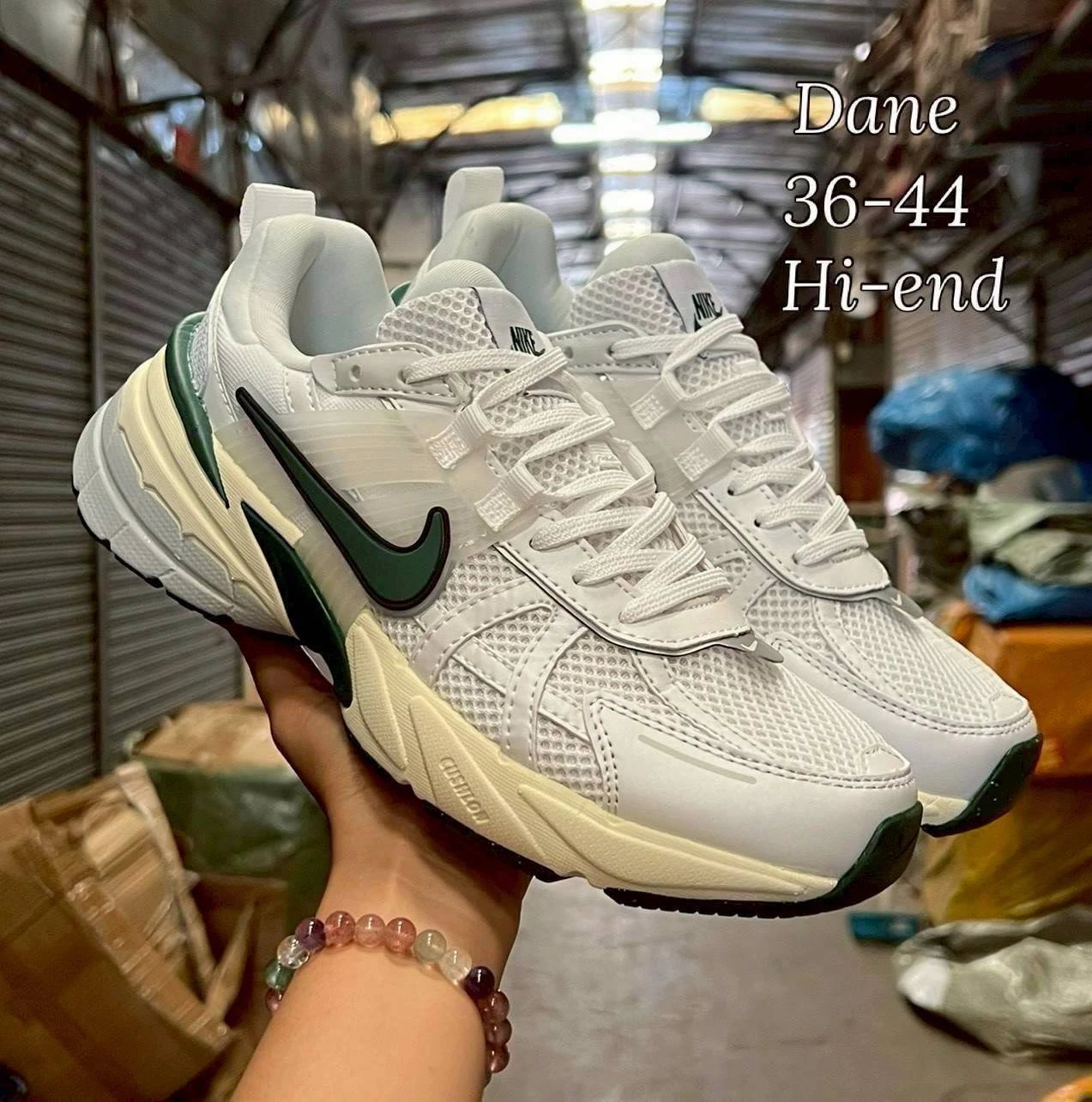 รองเท้าผ้าใบ ไนกี้สีขาว ไซต์ 36-45
