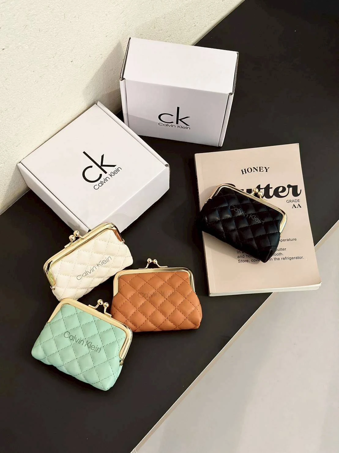กระเป๋าสตางค์ CK มี 4 สี