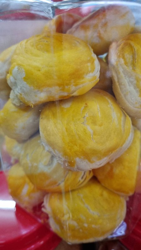 ขนมเปี๊ยะกุหลาบ ไส้ถั่วกวน กระปุกฝาแดง