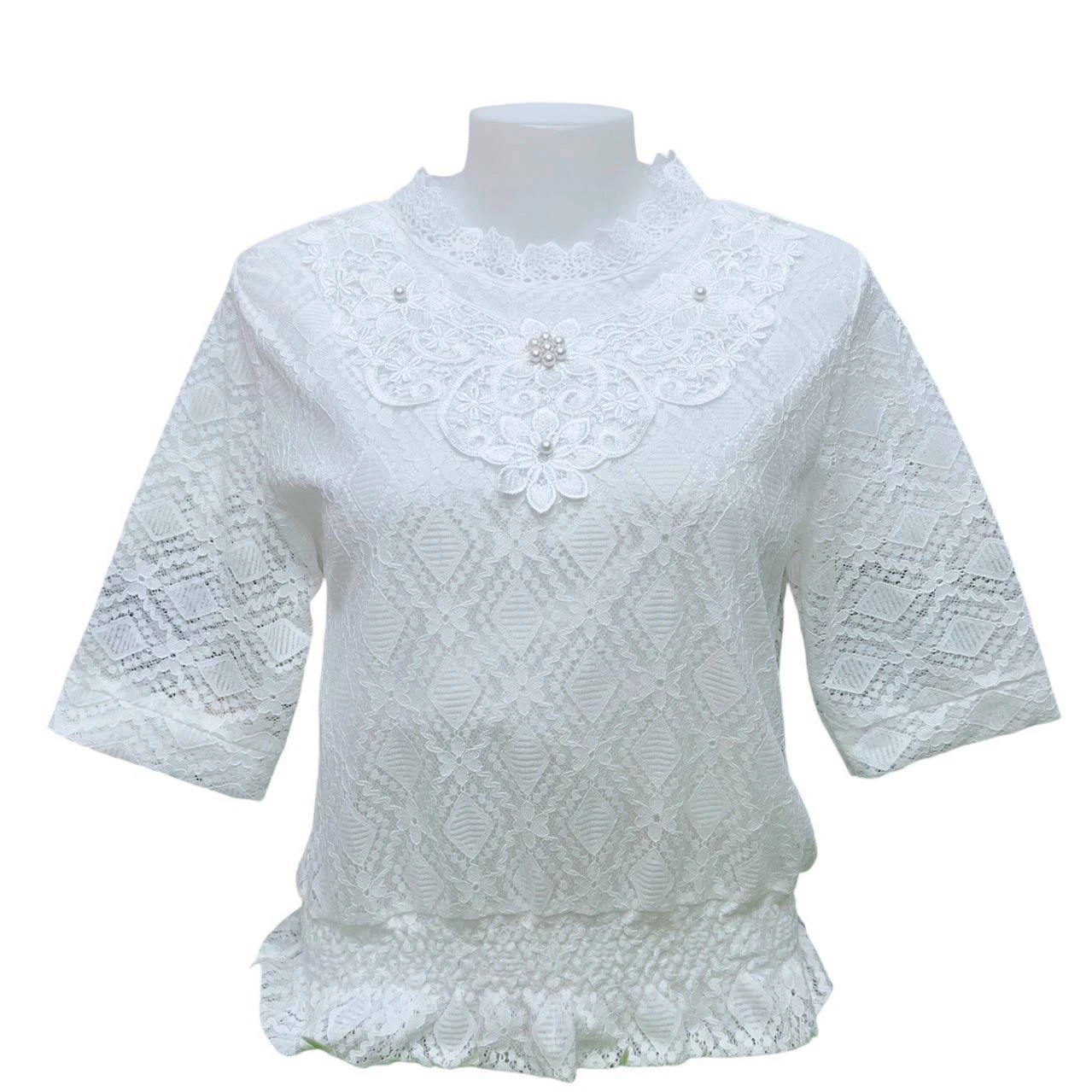 เสื้อคอกลมตกแต่งลูกไม้ อก 36-42 ฟรีไซต์