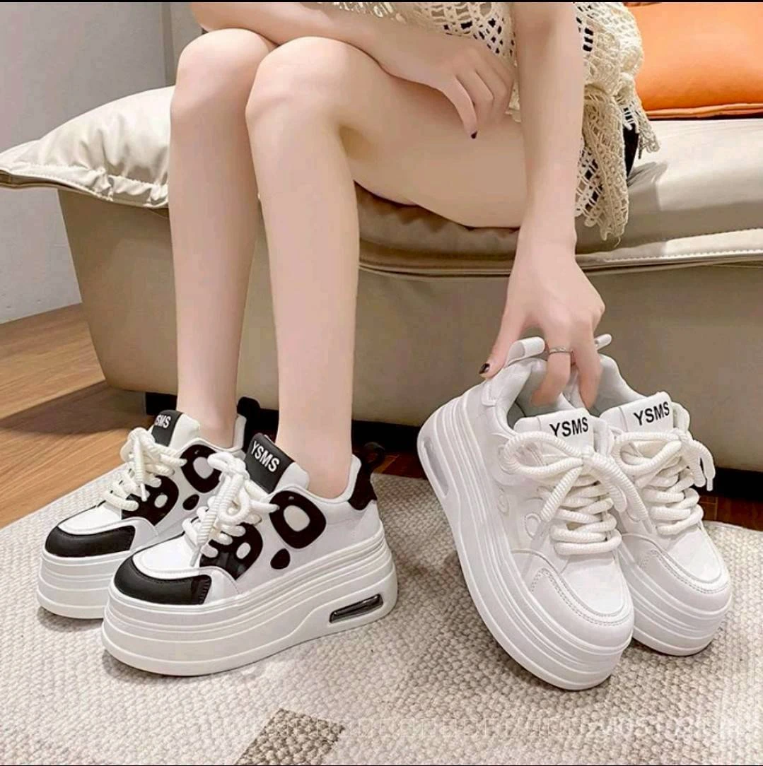รองเท้าผ้าใบผู้หญิง พื้นหนา 6 c.m ลายแพนด้าไซต์ 35-40