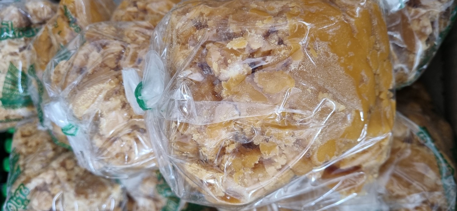 น้ำตาลปี๊ปไชยเชษฐ์ อย่างดี บรรจุ 1 กก.