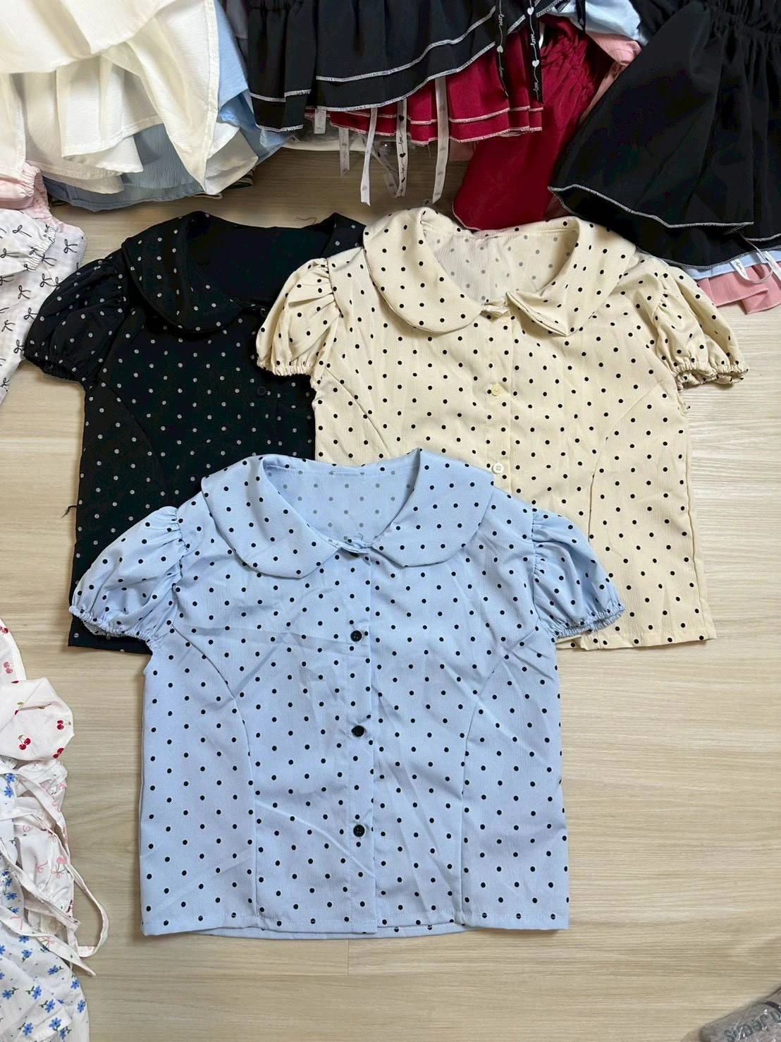 ชุดเซต งานเสื้อจุดคอบัว