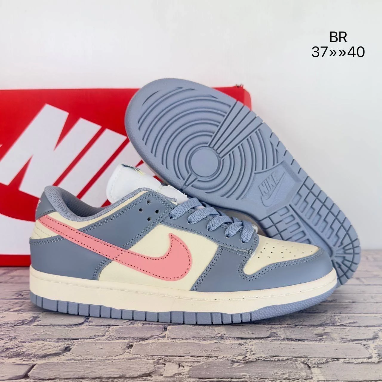 รองเท้าผ้าใบ Nike ฟ้า ไซต์ 38-40