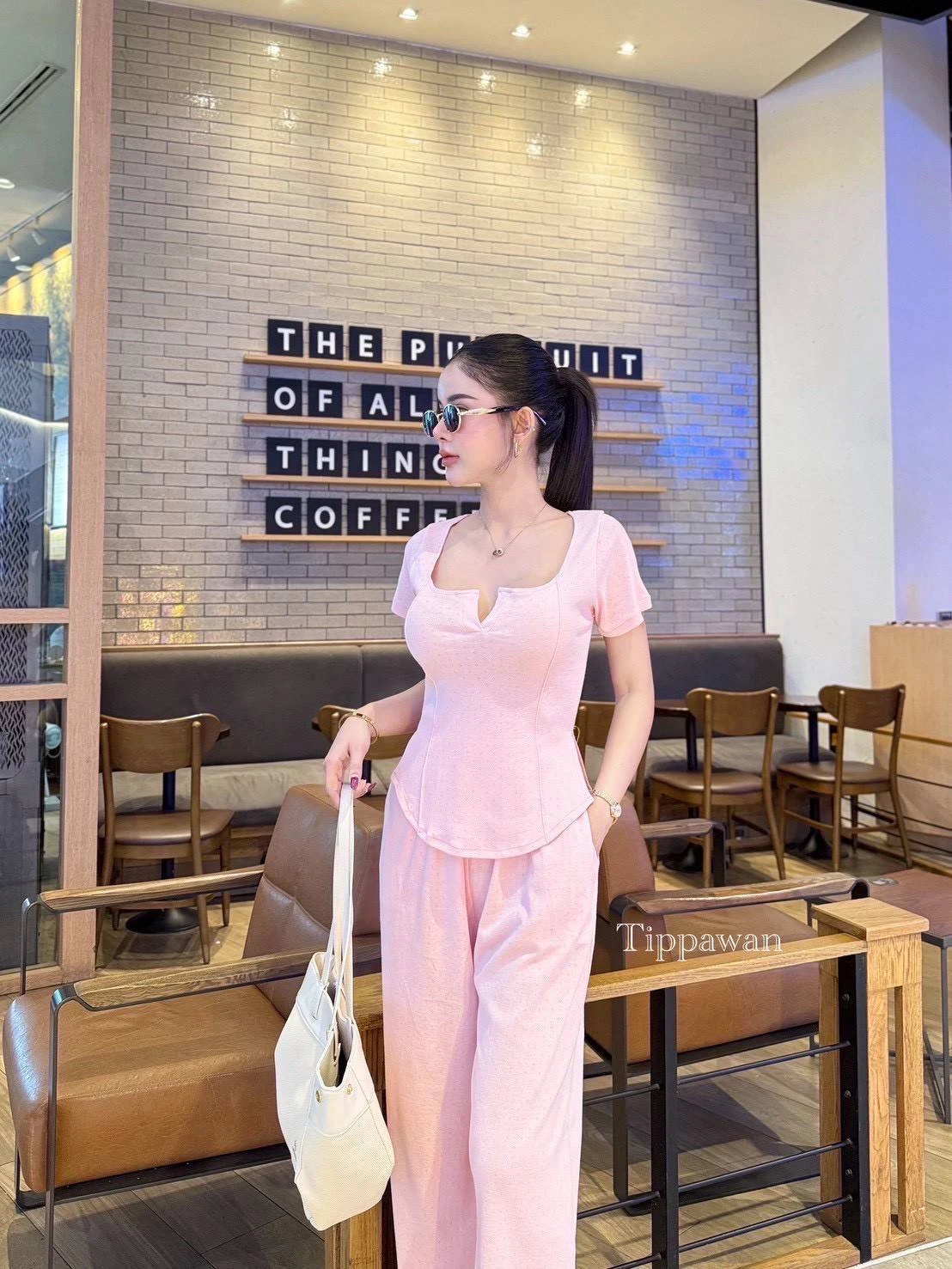 เสื้อตีเกล็ดเข้ารูป+กางเกงขากระบอก อก 32-37