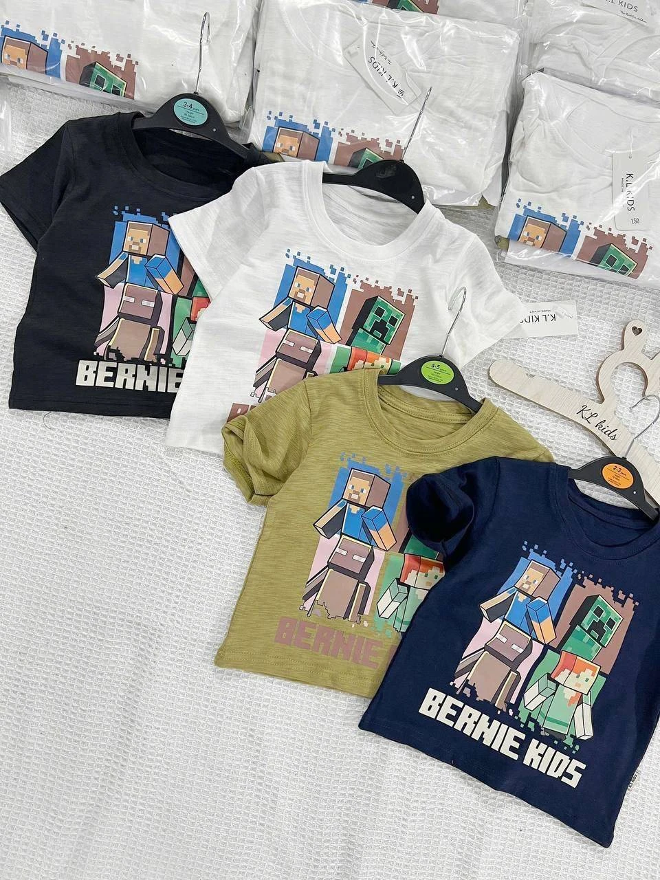 เสื้อยืดลูกชายได้ 4 ตัว คุ้มมาก