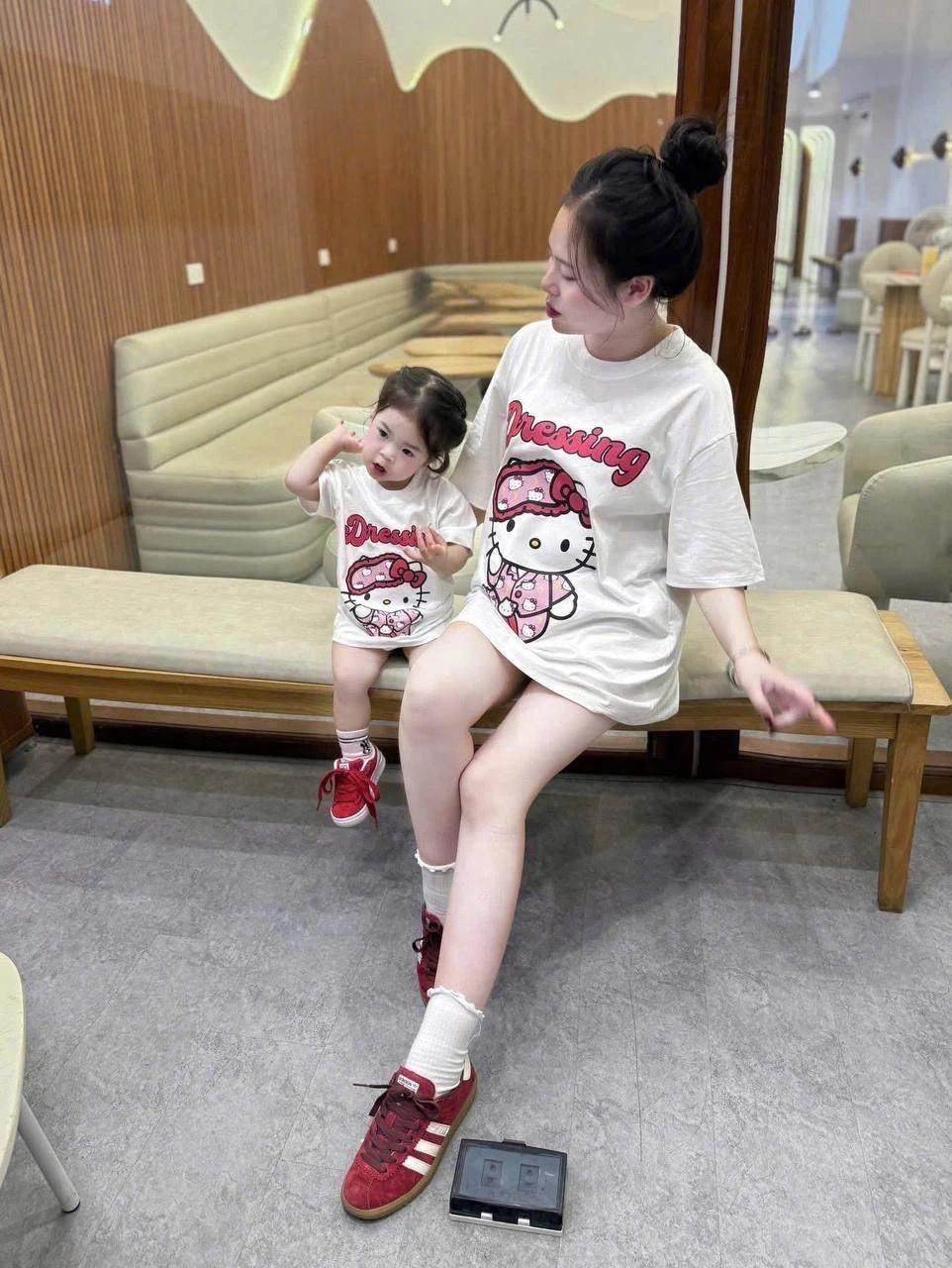เสื้อยืดพิมพ์ลายคิตตี้ ผ้าคอตตอน