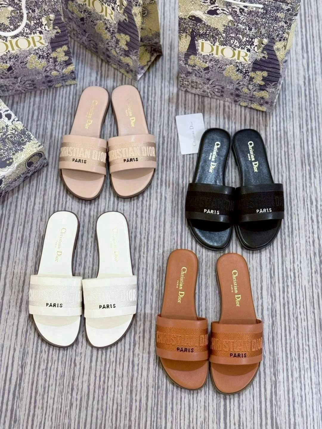 รองเท้าแตะ Dior ไซต์ 36-40