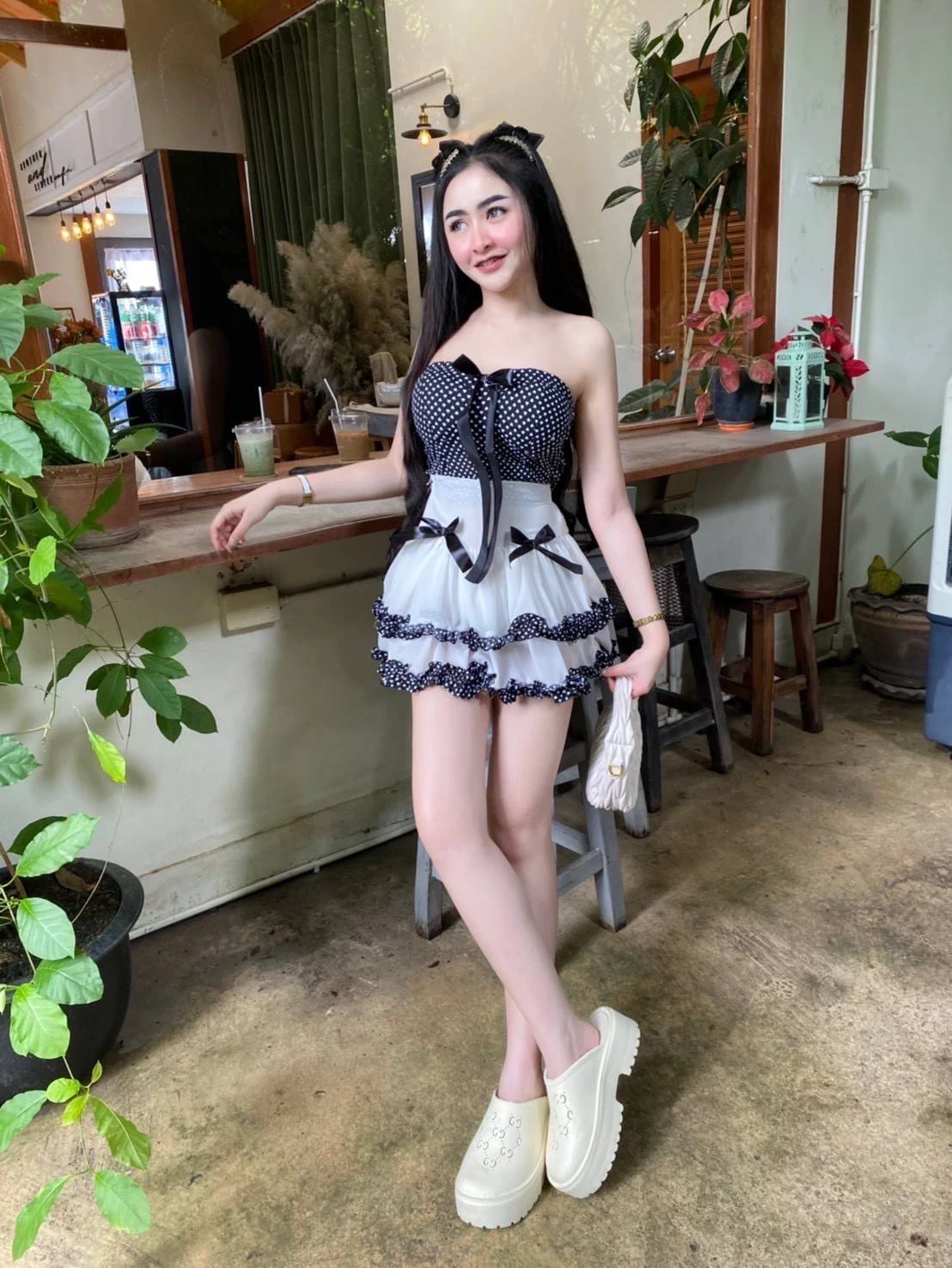 ชุดเซท 2 ชิ้น งานปักทั้งชุด เสื้อกล้ามแต่งขอบระบายกระโปรงชายระบาย มีซับใน