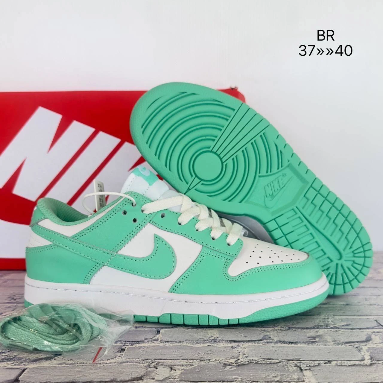 รองเท้าผ้าใบ Nike เขียวมิ้น  ไซต์ 37-40