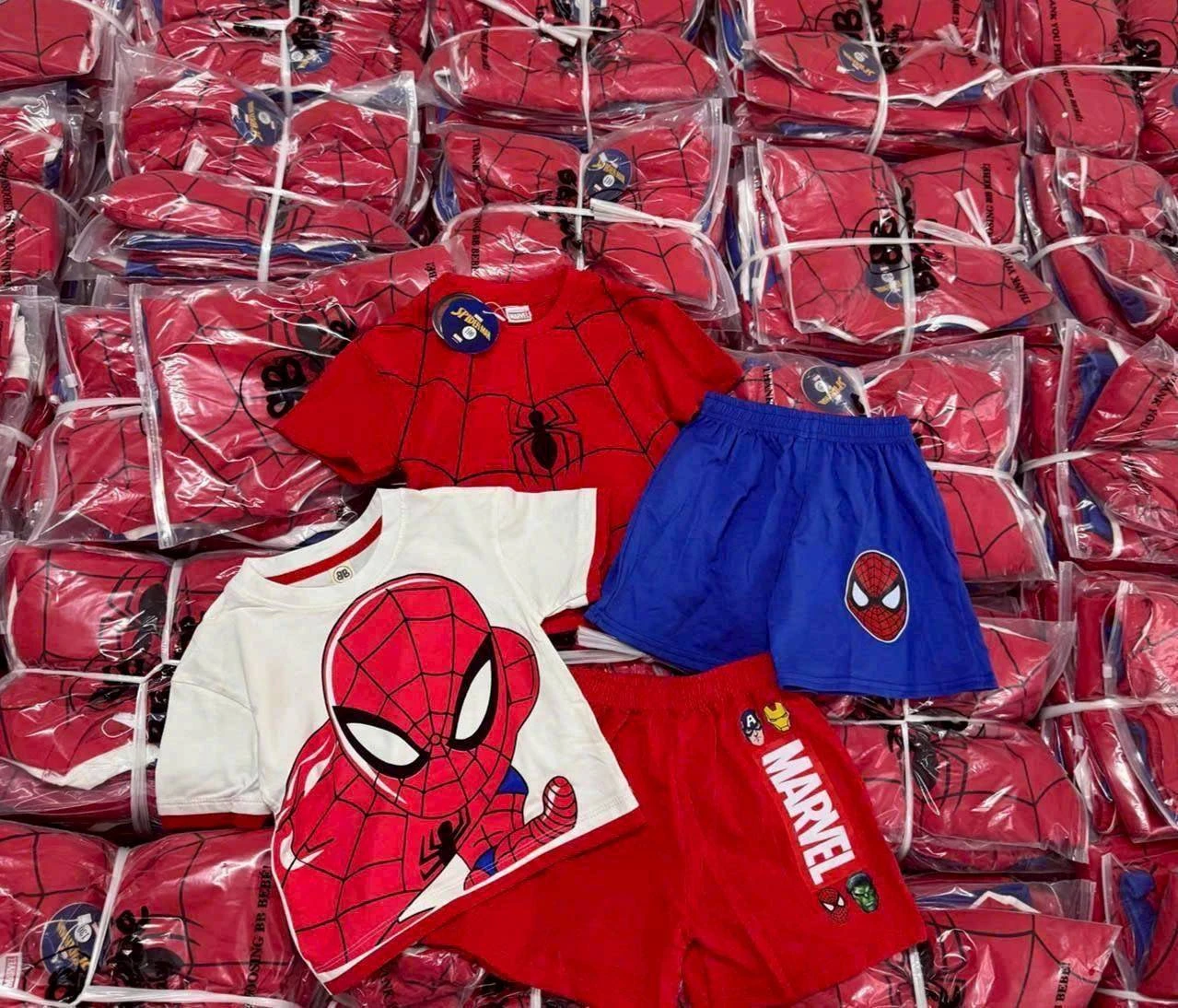 ชุดเซตลูกชาย spider 1 แพค 2 ชิ้น  ขนาด 100-160