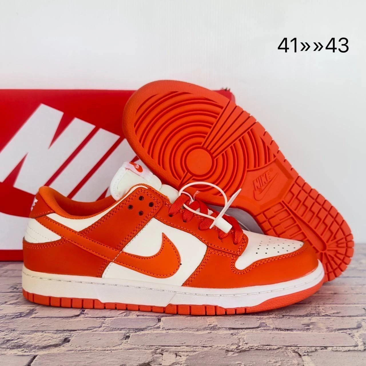 รองเท้าผ้าใบ Nike ส้มไซต์44