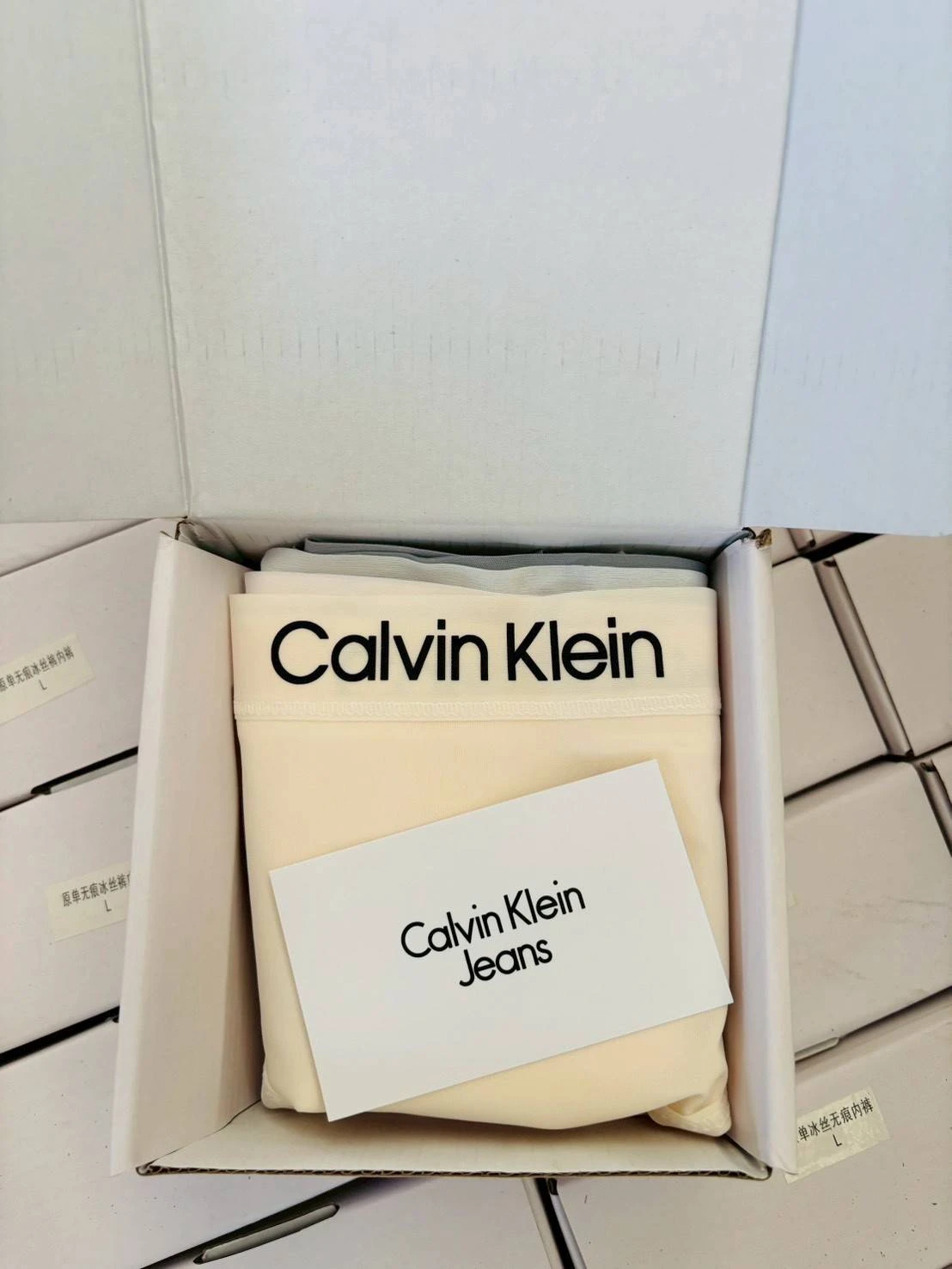 กางเกงใน CK ( 1 กล่อง 4 ตัว)